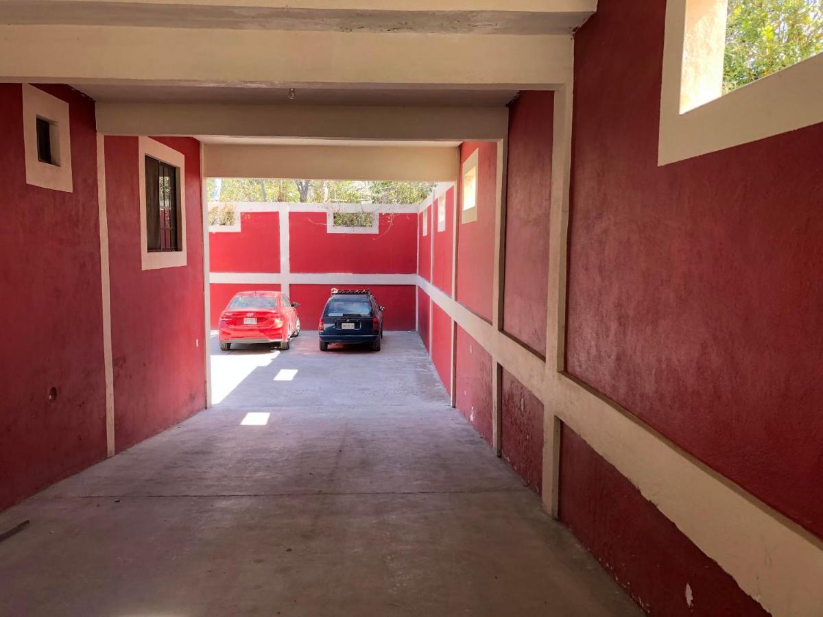 Oyo Hotel Cuatro Reales Галеана Экстерьер фото